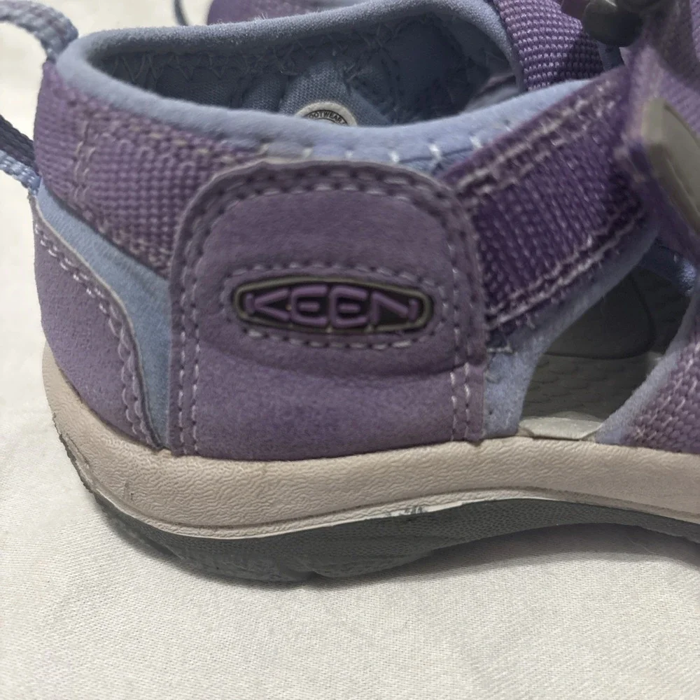 Keen Girls Size 2 Purple Newport Hiking Sandals Waterproof Washable 1014263